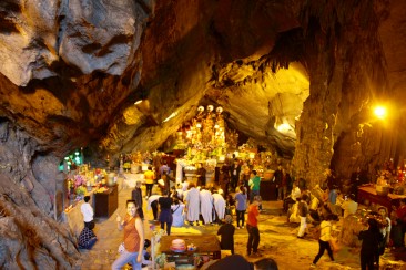 La Pagode des Parfums... une grotte