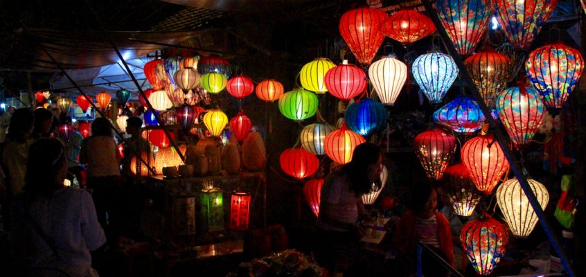 De Hué à Hoi An : tombeaux, arnaque et lampions