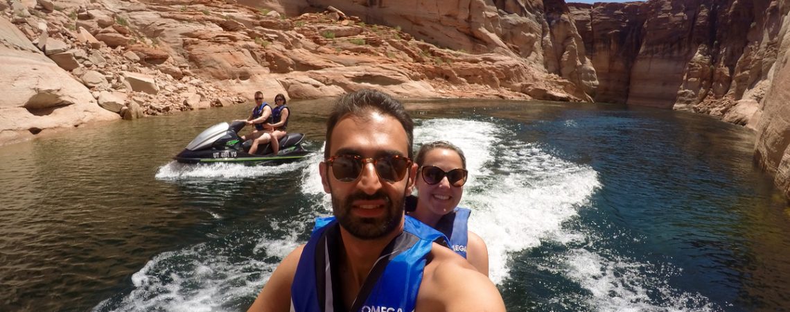 Jet Ski à 4 sur le lac Powell entre grandes étendues et canyons