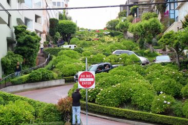 Lombard Street -  la rue aux 7 virages